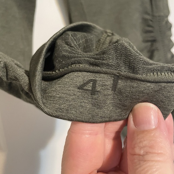 Lululemon Olive Green High Rise Crop‎ Leggings Ruched Bottoms Athleisure - Picture 5 of 10